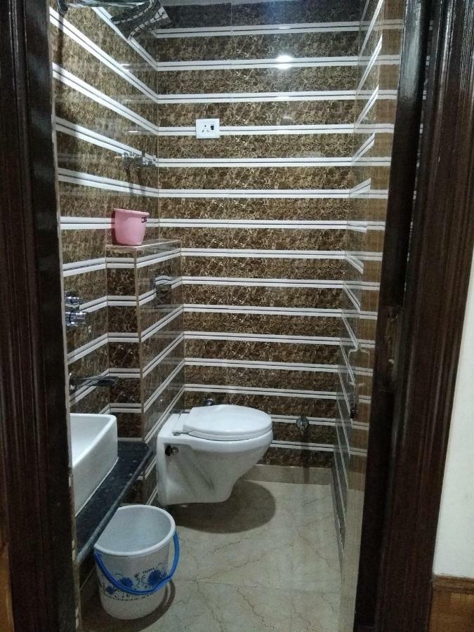 Silver Palace Hotel New Delhi Ngoại thất bức ảnh