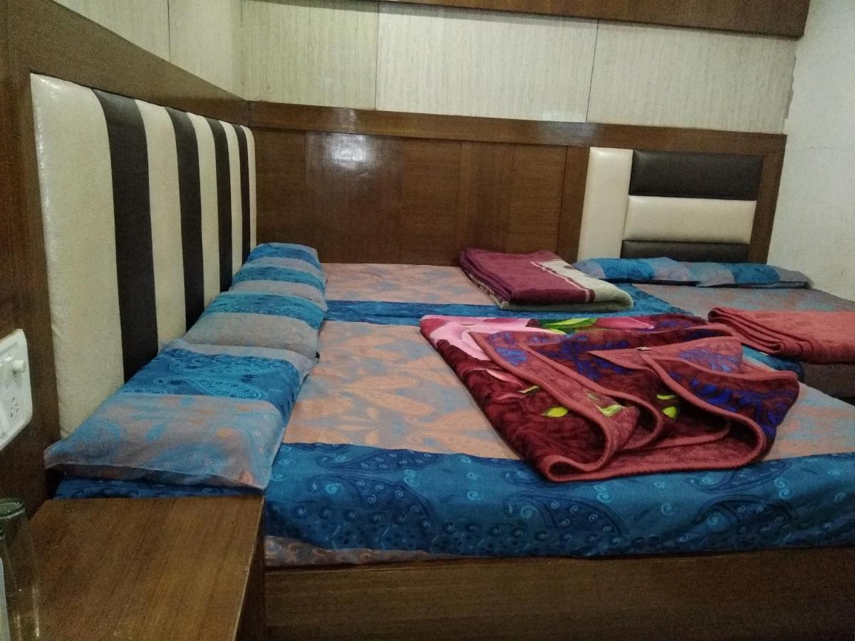 Silver Palace Hotel New Delhi Ngoại thất bức ảnh